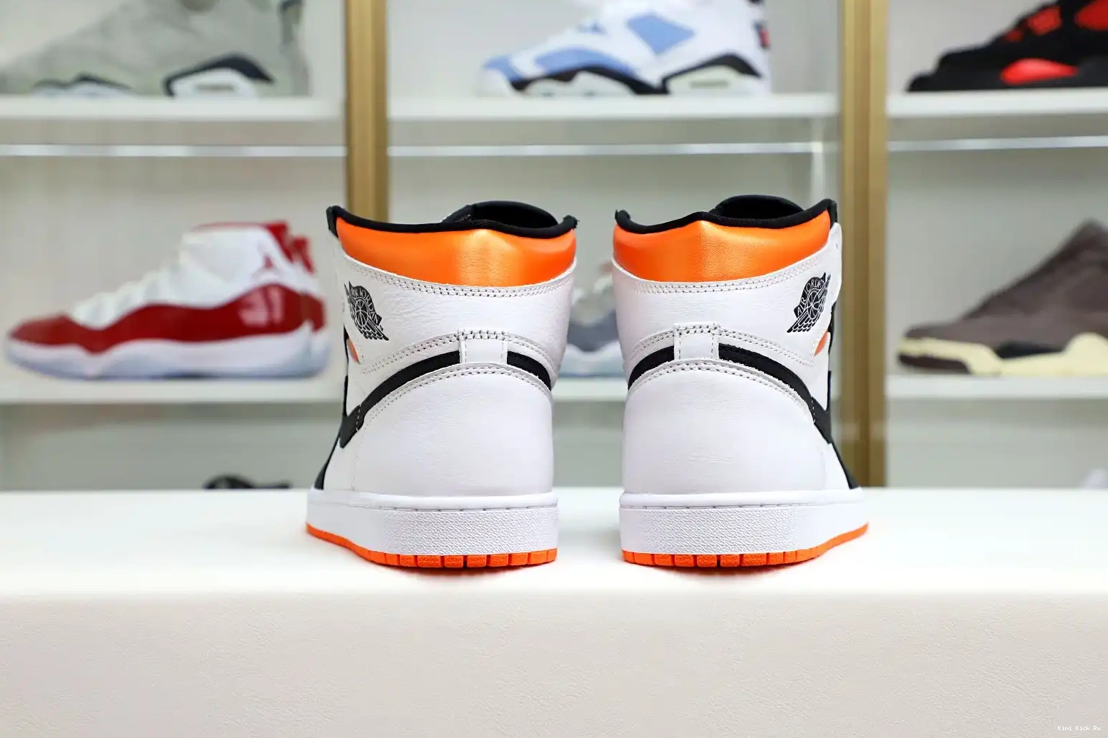 Retro 1 Kimikick Electro Orange' Air Jordan OG High 0702